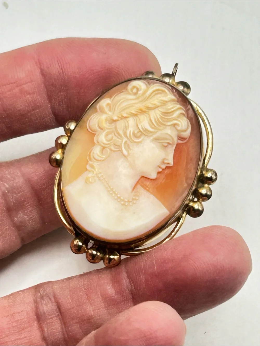 Vintage cameo this vintage